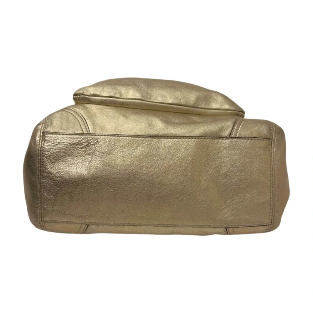 Coach classic metallic
